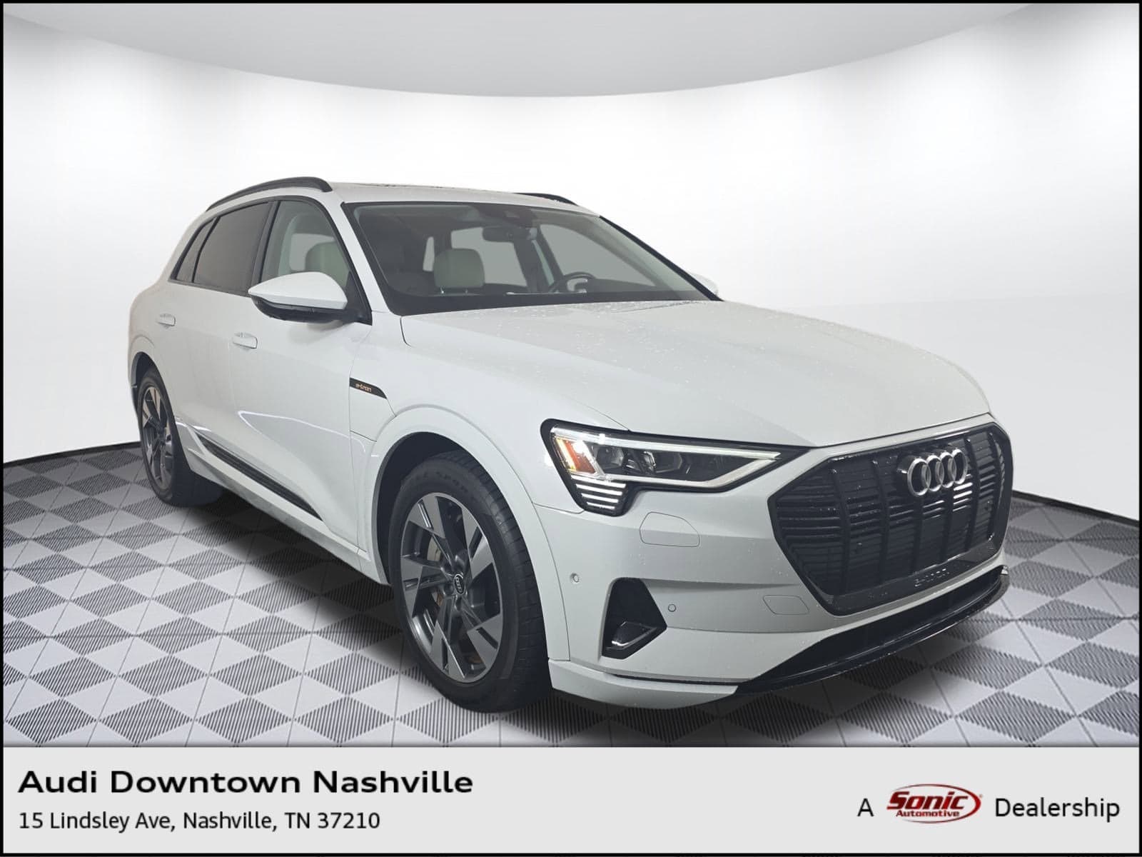 Foto de 2021 Audi e-tron Premium