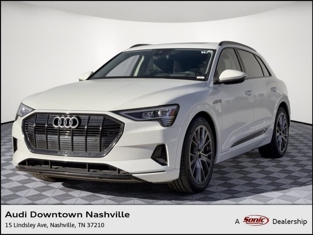 2021 Audi e-tron Prestige — photo 1 of 31