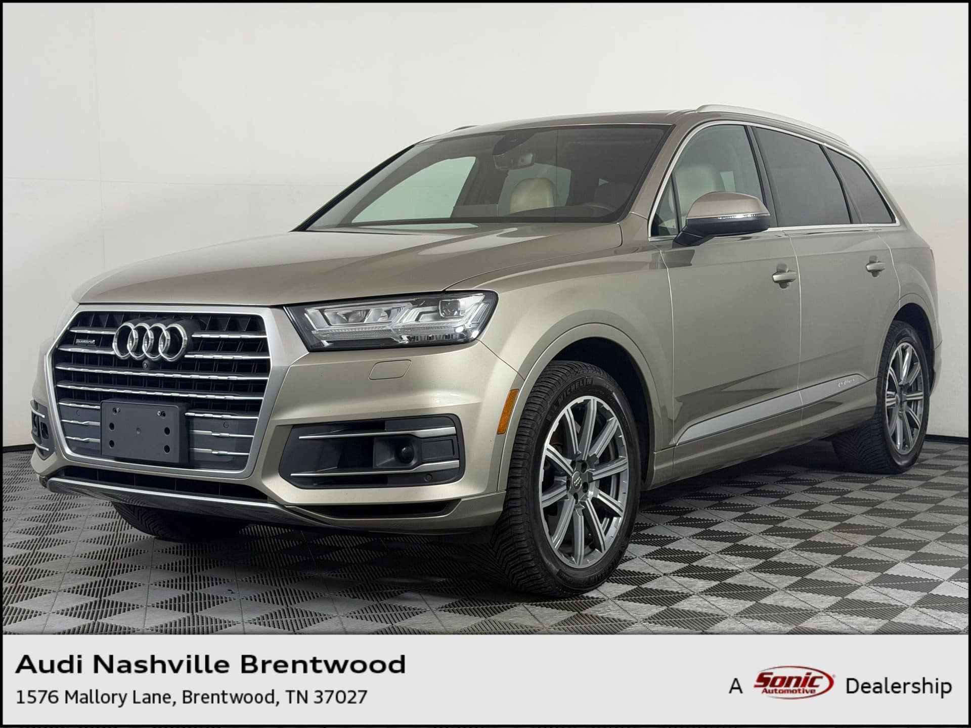 2017 Audi Q7 Prestige — photo 1 of 30