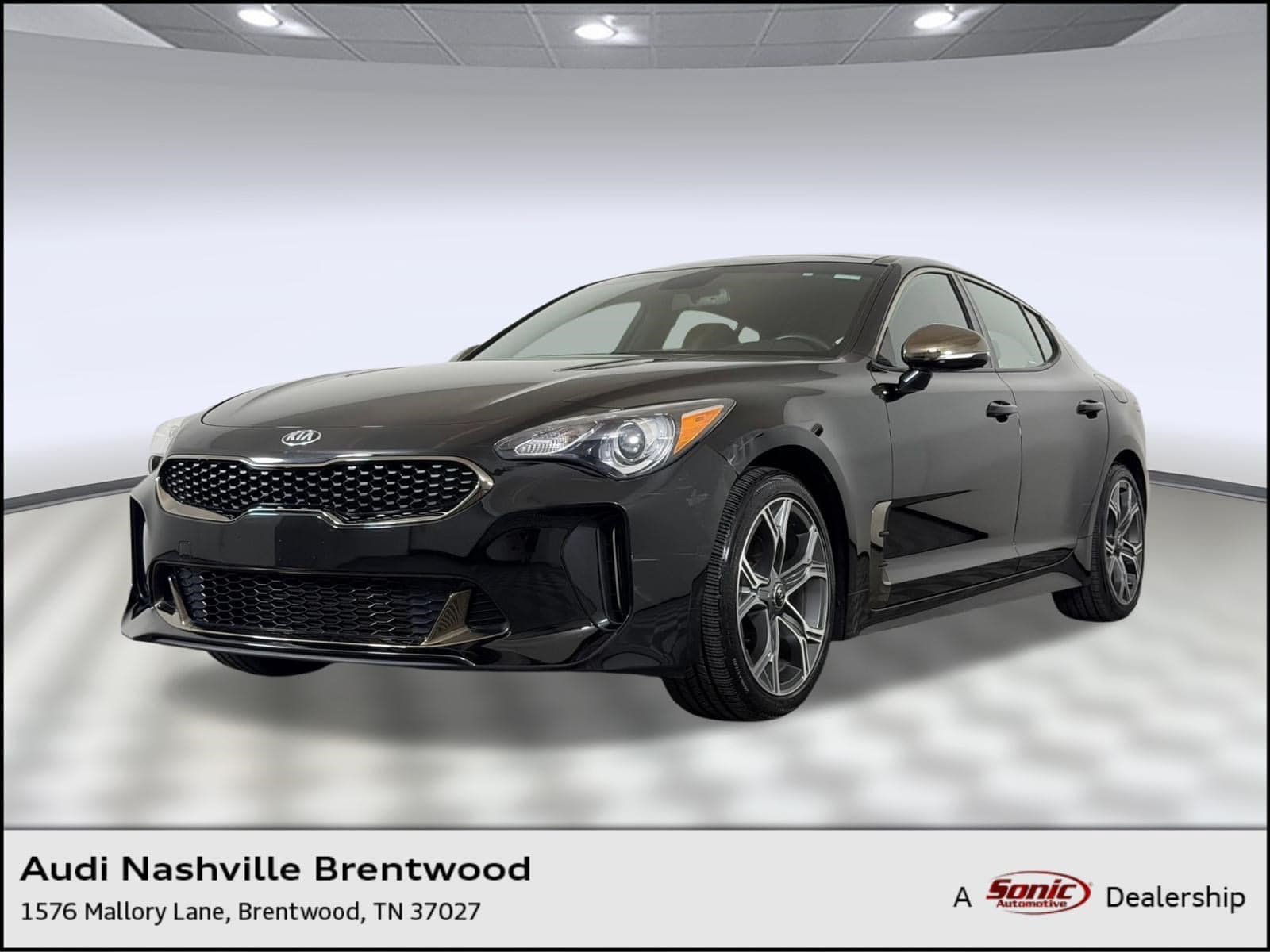 2021 Kia Stinger GT-Line — photo 1 of 29