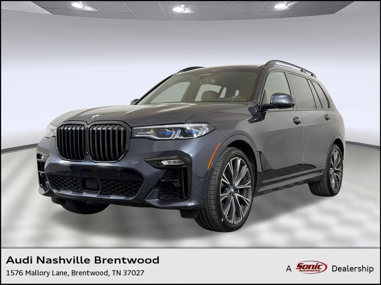 2021 BMW X7 M50i — photo 1 of 31