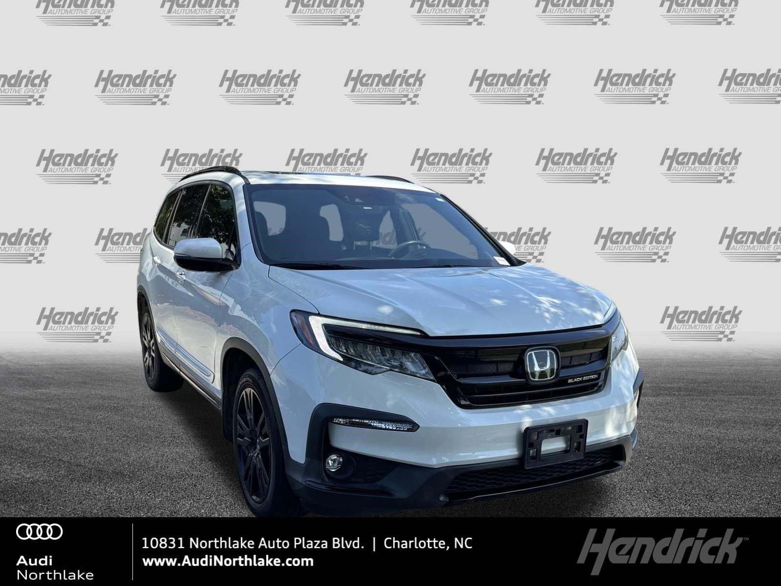 2021 Honda Pilot Black Edition — photo 1 of 39