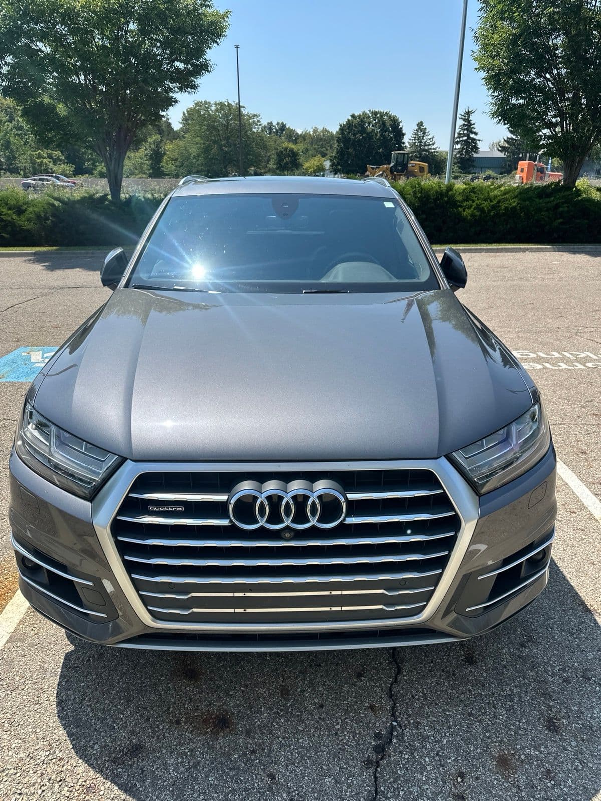 2019 Audi Q7 55 Premium Plus — photo 1 of 8