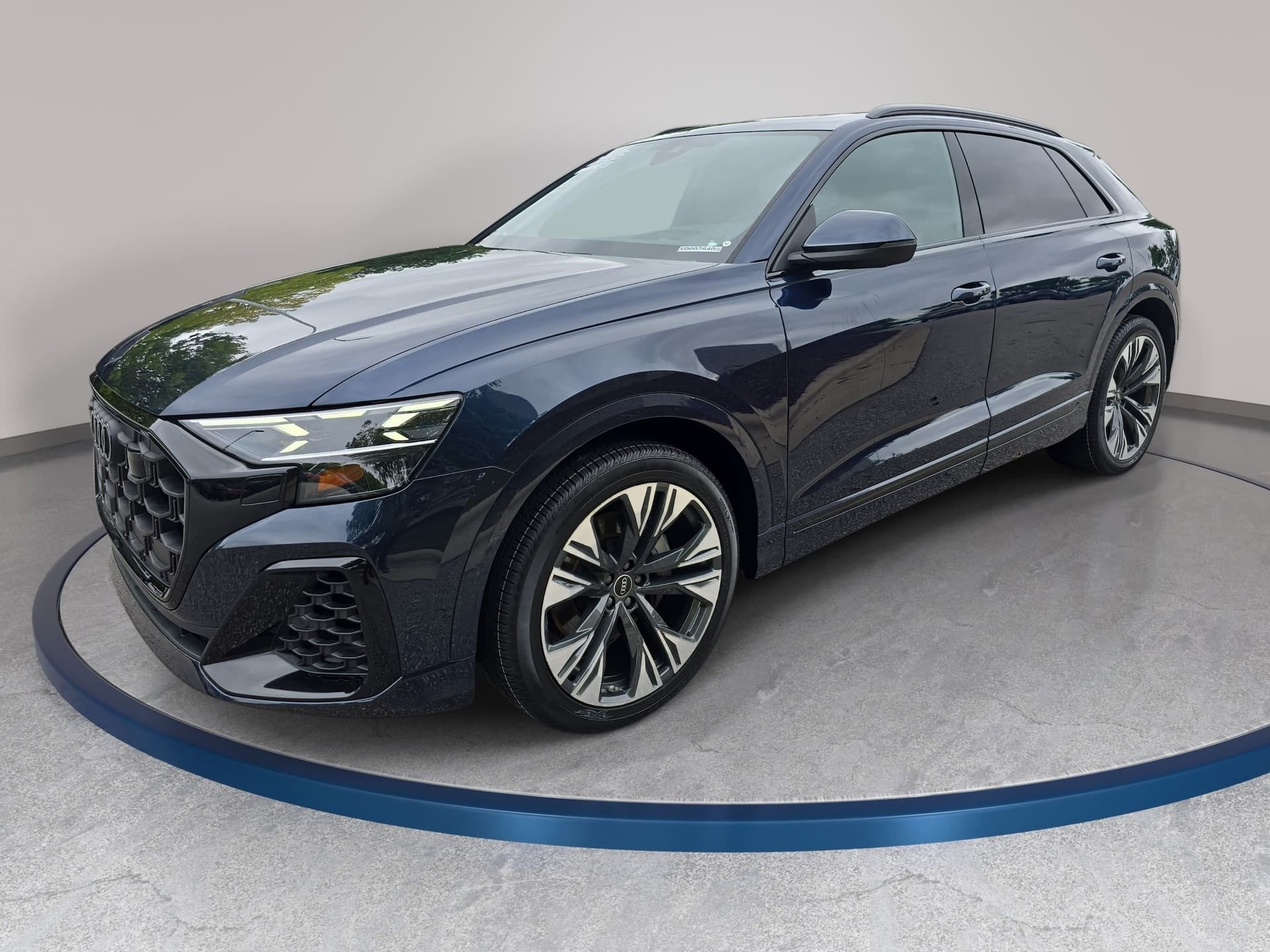 2025 Audi Q8 Prestige — photo 1 of 32