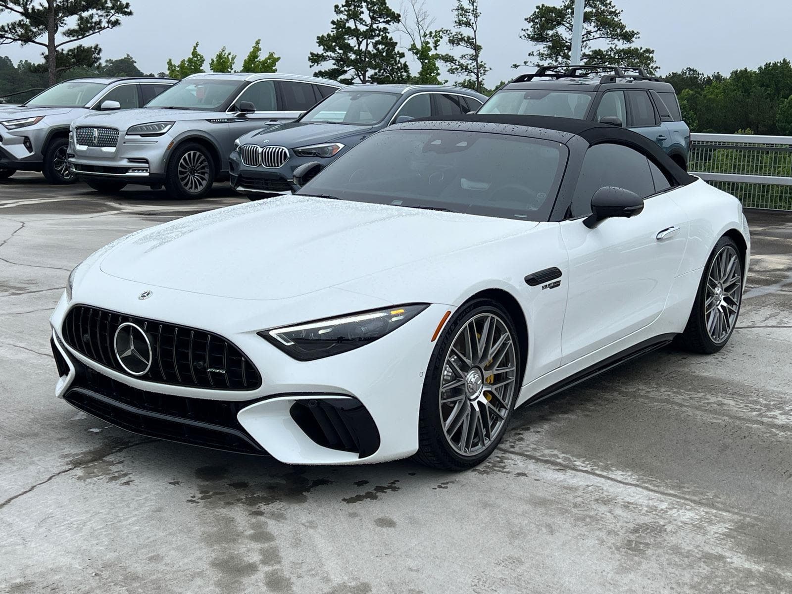 Foto de 2022 Mercedes-Benz SL AMG SL 63