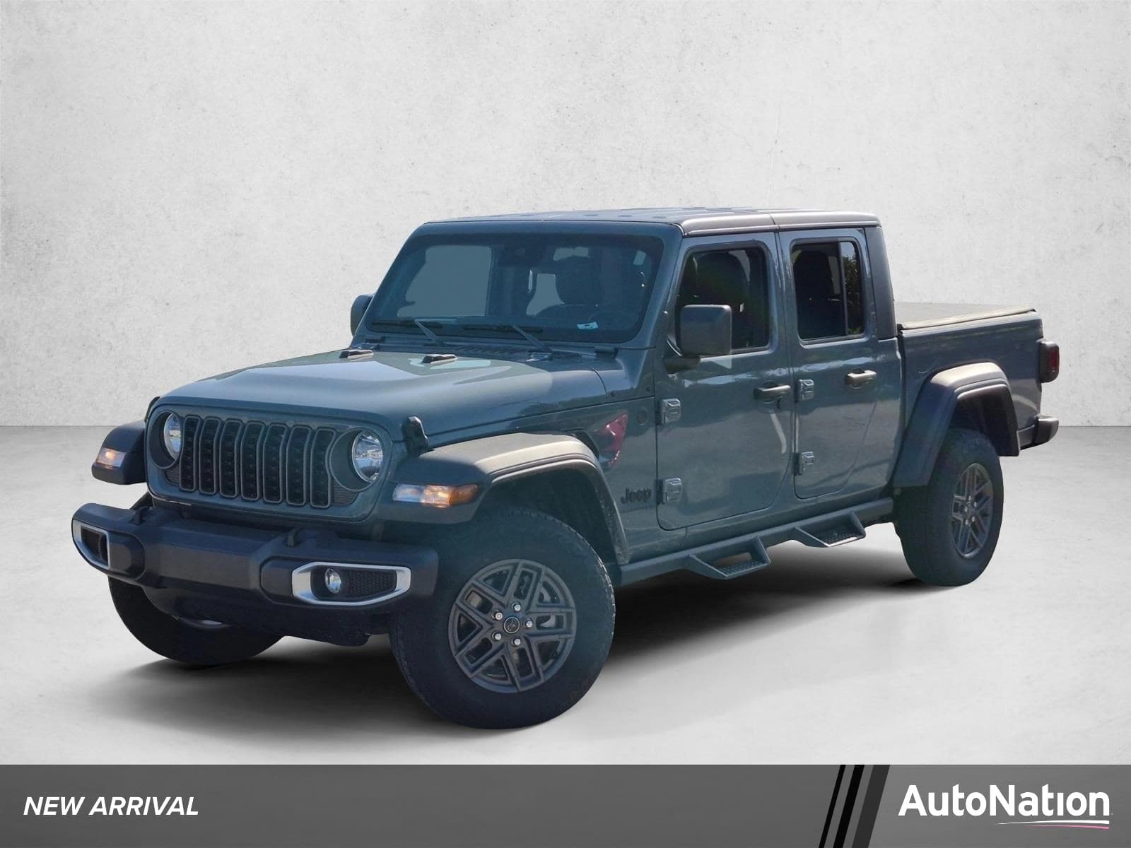 2025 Jeep Gladiator Sport S — photo 1 of 15