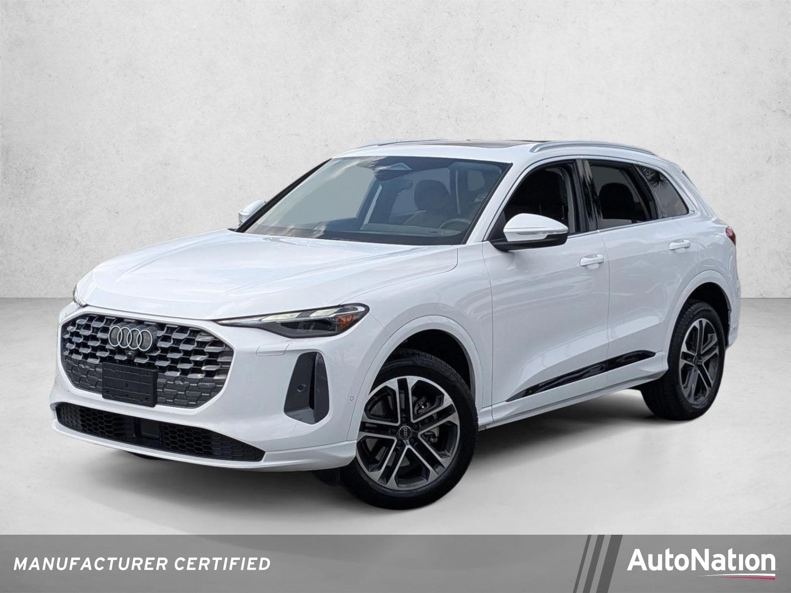 2025 Audi Q5 Premium — photo 1 of 30