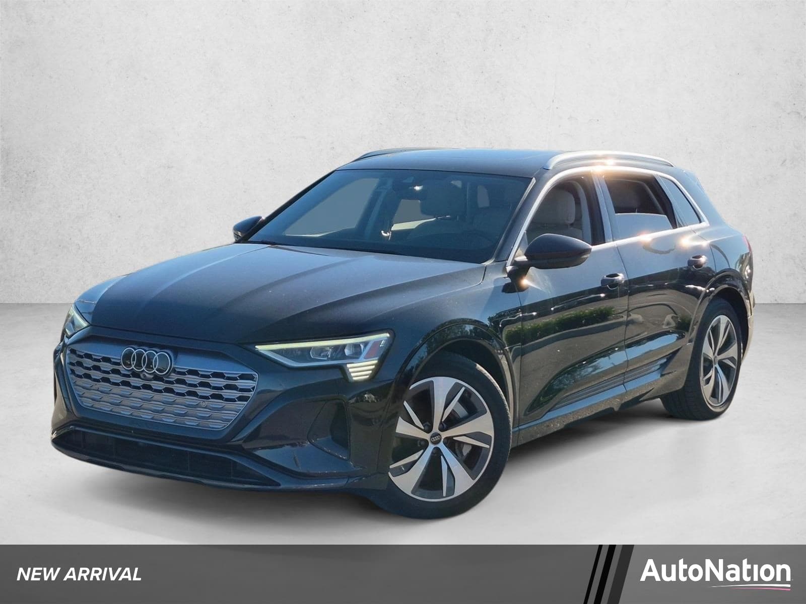 2024 Audi Q8 e-tron Premium Plus — photo 1 of 15