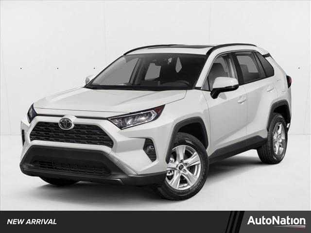2019 Toyota RAV4 XLE — photo 1 of 15