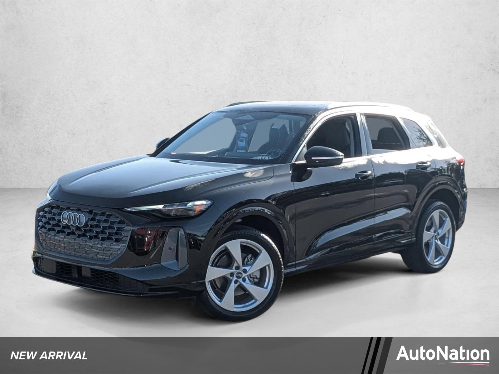 2025 Audi Q5 Premium Plus — photo 1 of 25