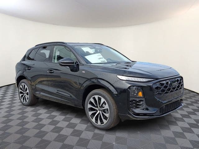 2026 Audi Q3 Base — photo 1 of 12