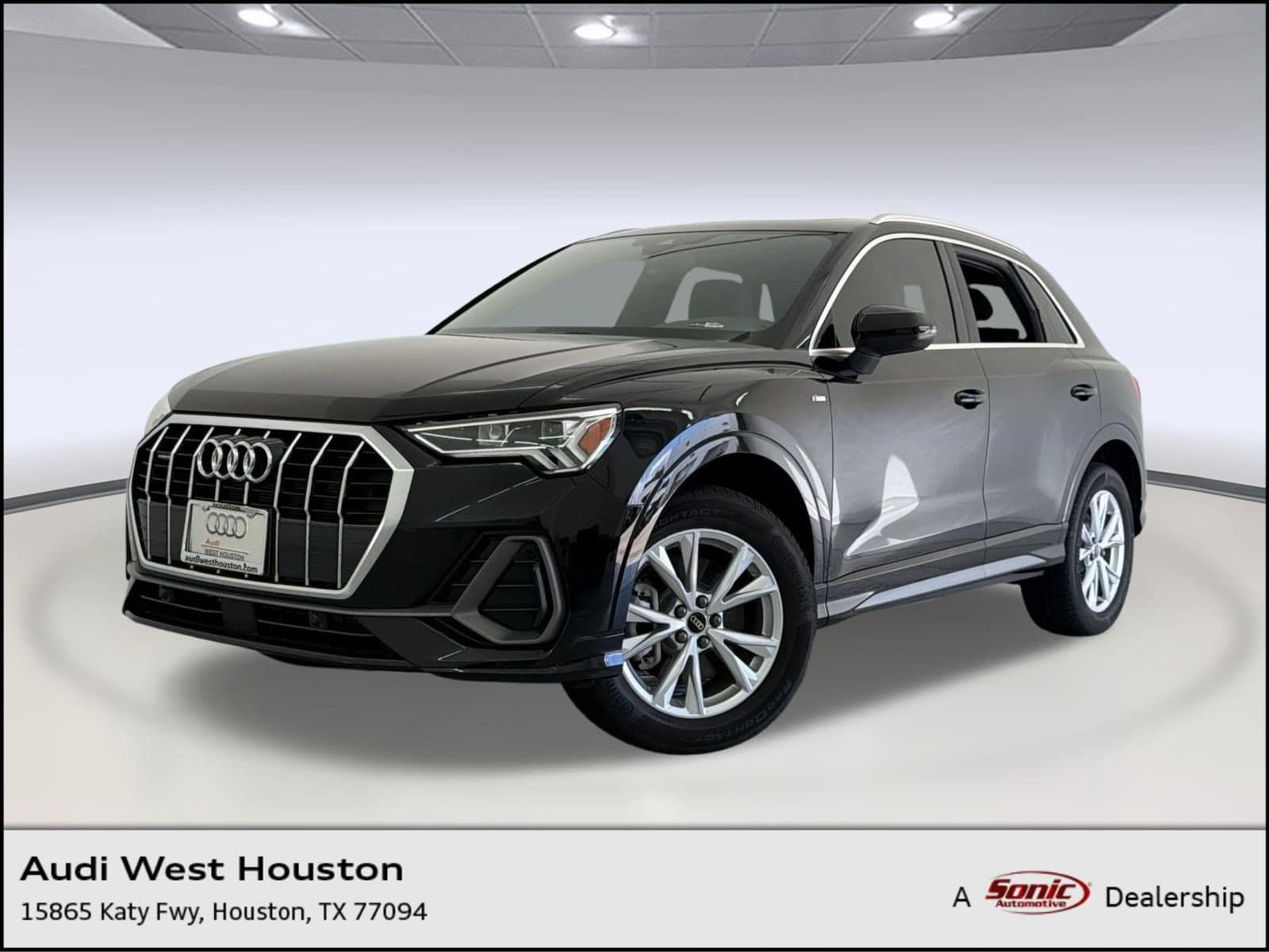 2025 Audi Q3 S line Premium — photo 1 of 31