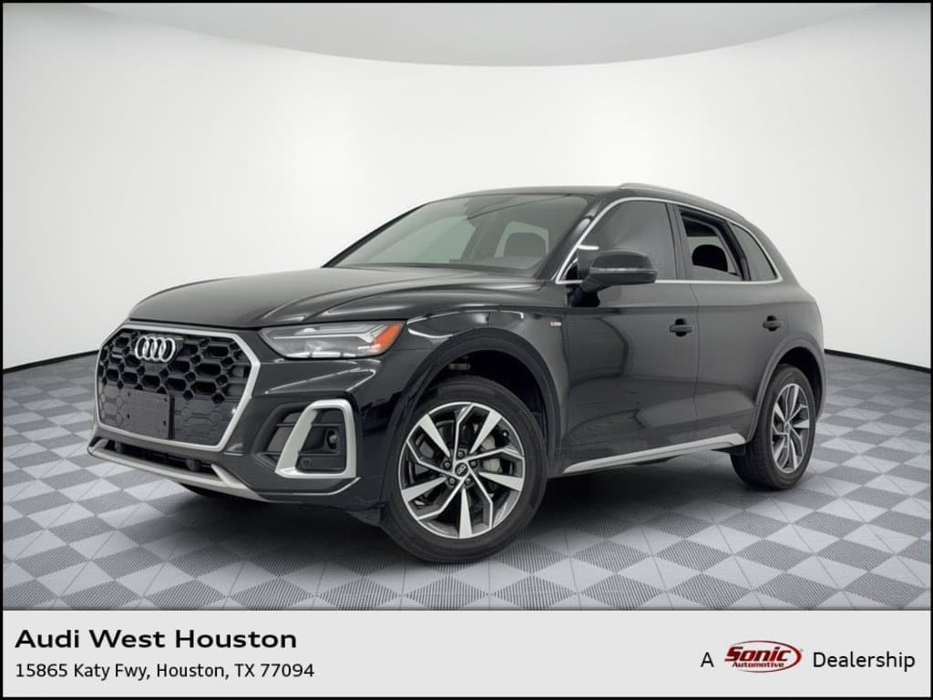 2023 Audi Q5 S line Premium Plus — photo 1 of 31