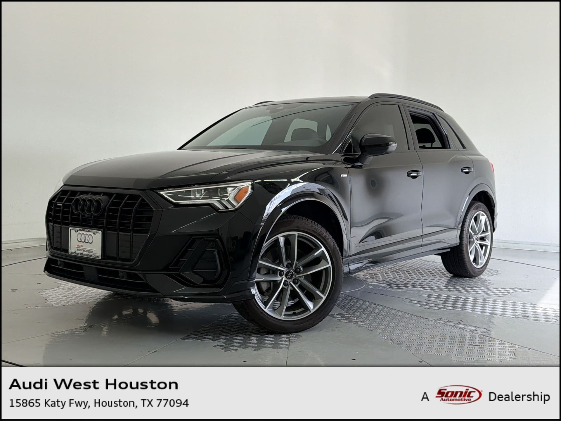 2023 Audi Q3 S line Premium Plus — photo 1 of 28