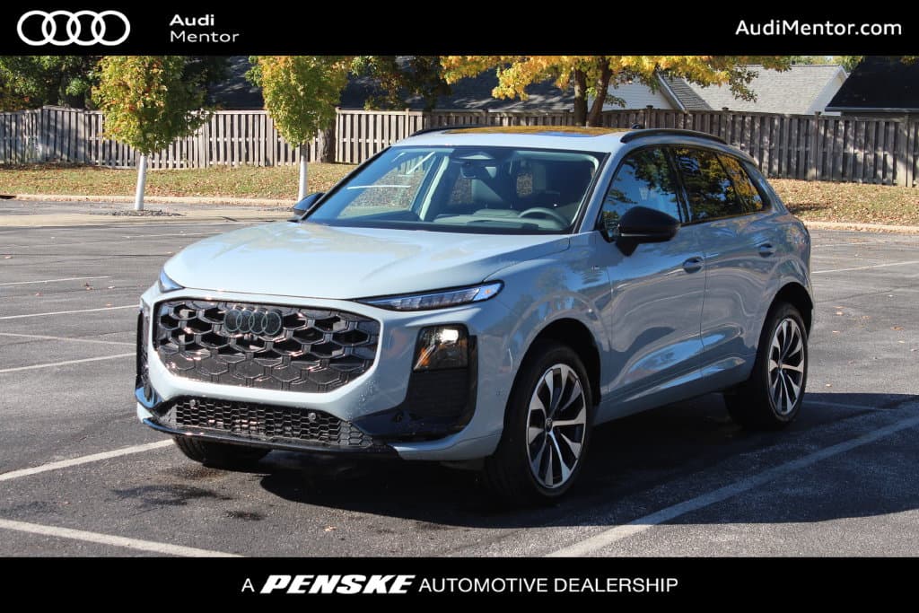 2026 Audi Q3 Base — photo 1 of 20