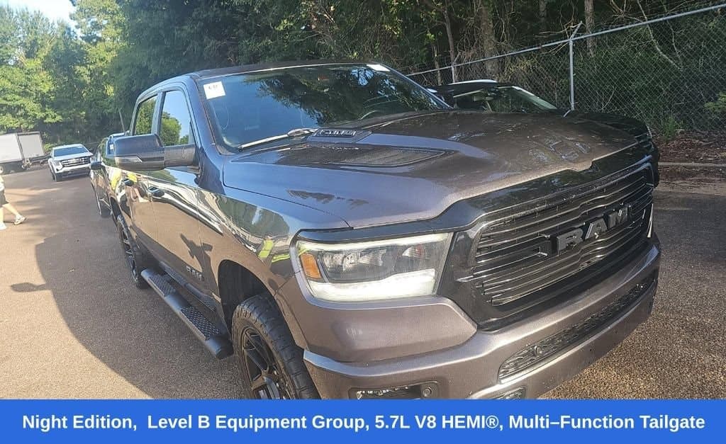 2024 RAM 1500 Laramie — photo 1 of 11
