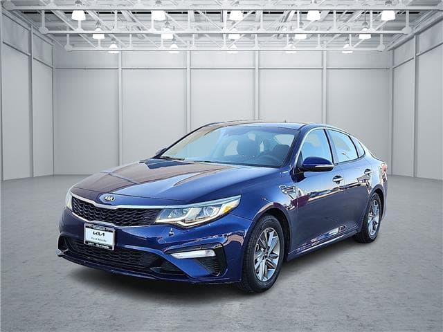 2019 Kia Optima LX — photo 1 of 20
