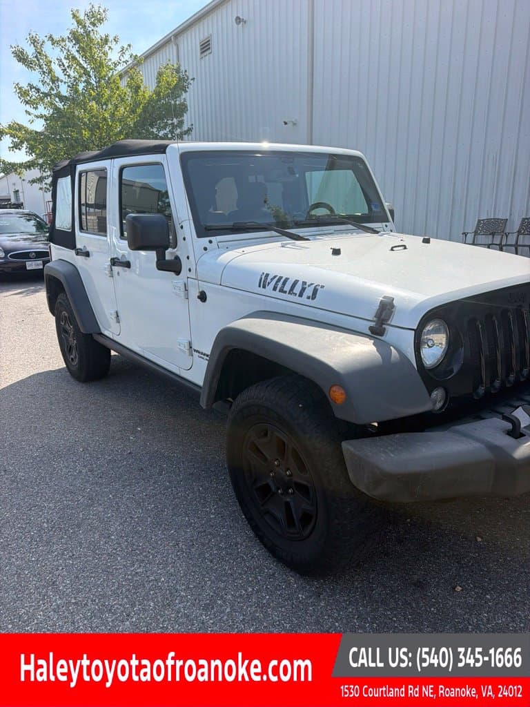 2017 Jeep Wrangler Base — photo 1 of 7