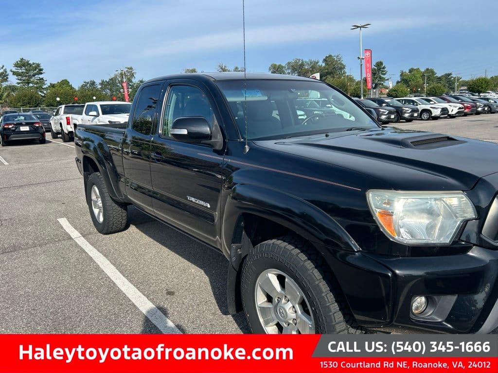 2015 Toyota Tacoma Base — photo 1 of 8