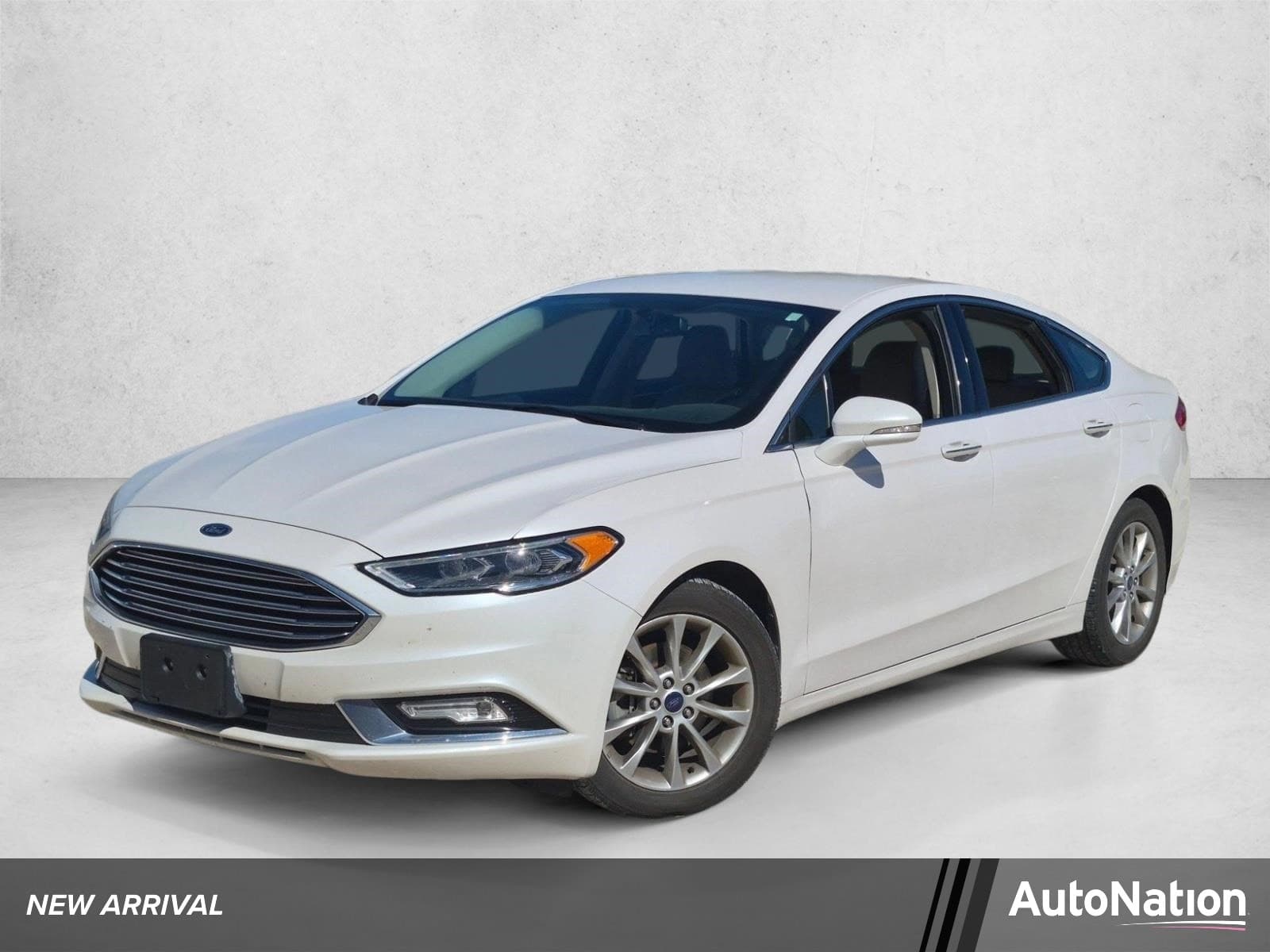 2017 Ford Fusion SE — photo 1 of 17