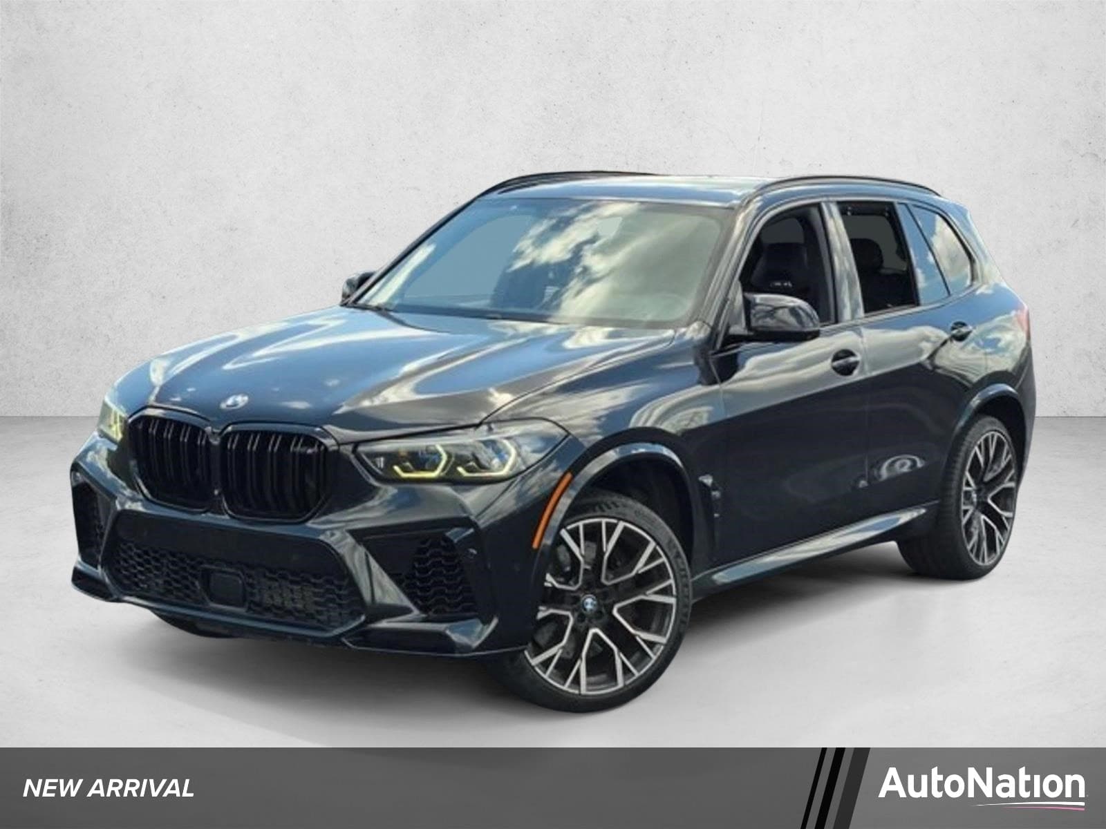 2022 BMW X5 M Base — photo 1 of 15