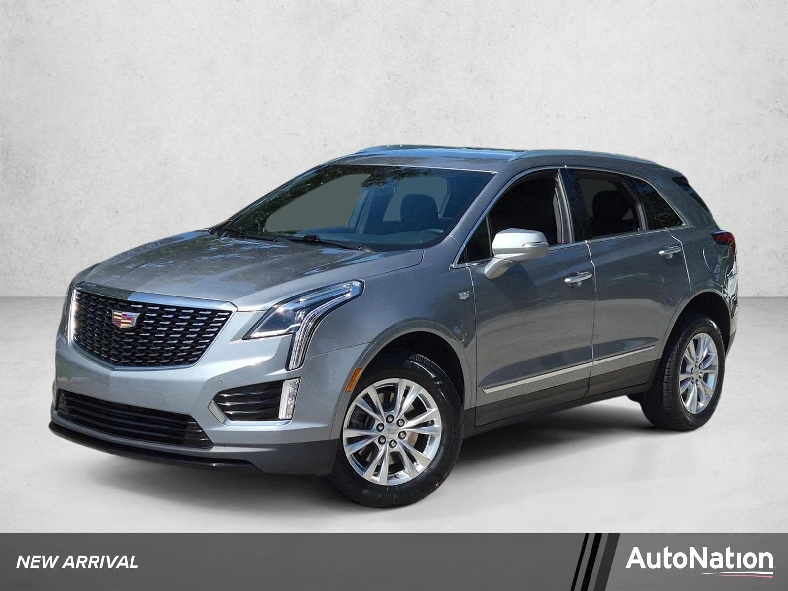 2024 Cadillac XT5 FWD Luxury — photo 1 of 24