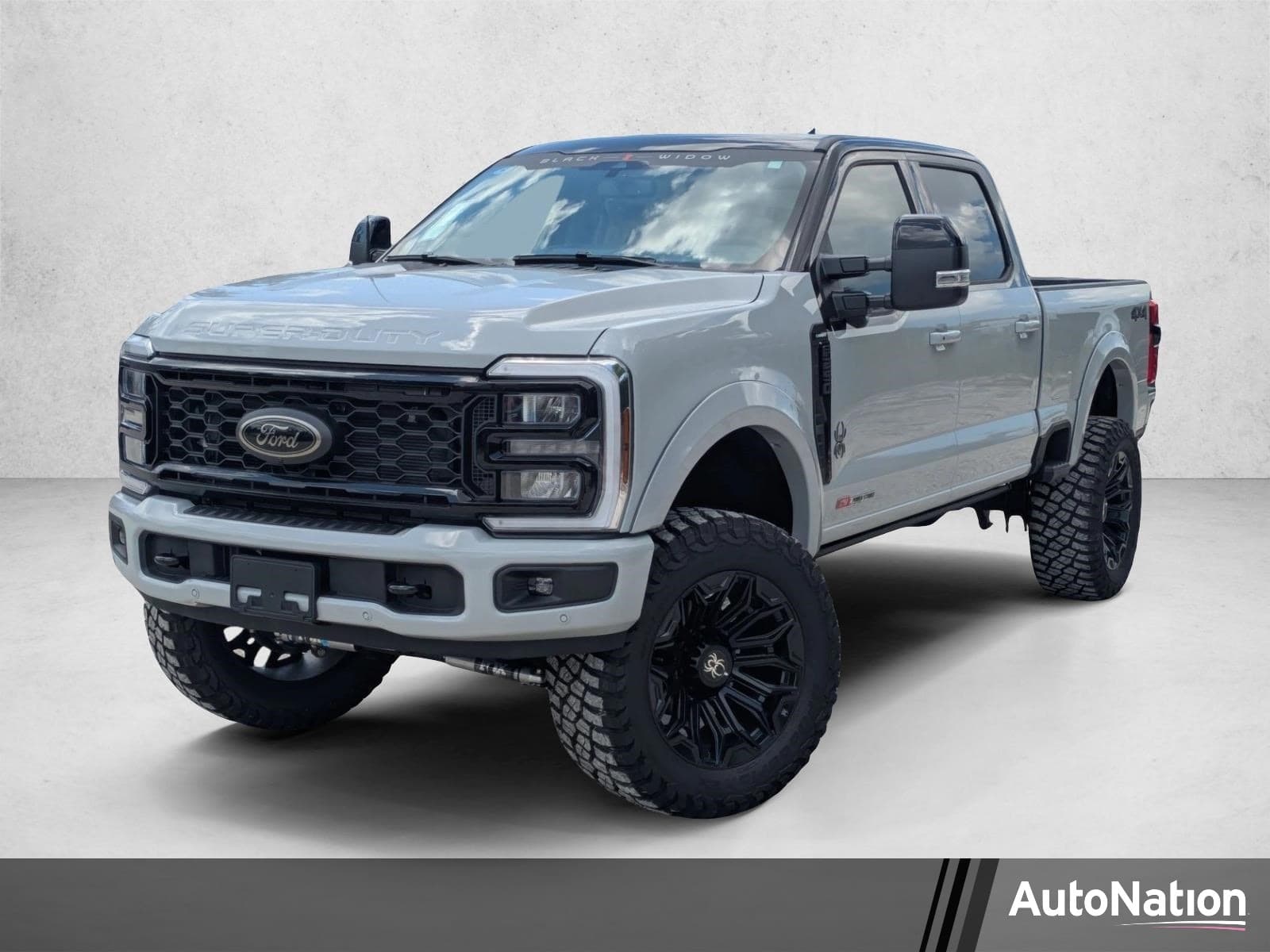 2026 Ford Super Duty F-250 SRW LARIAT — photo 1 of 26