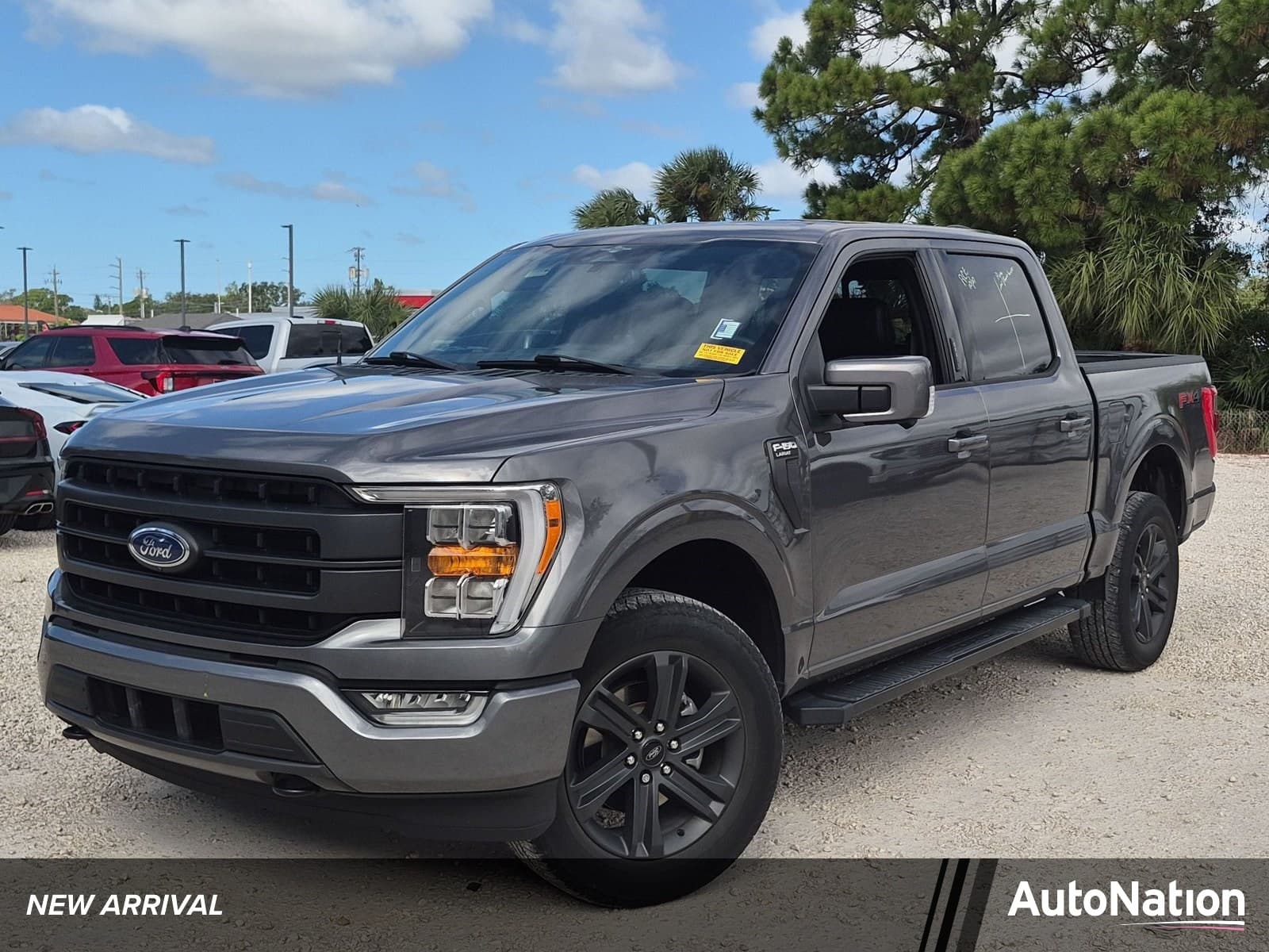 2023 Ford F-150 LARIAT — photo 1 of 18