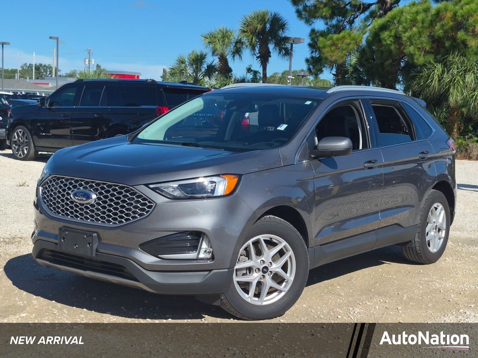 2024 Ford Edge SEL — photo 1 of 17