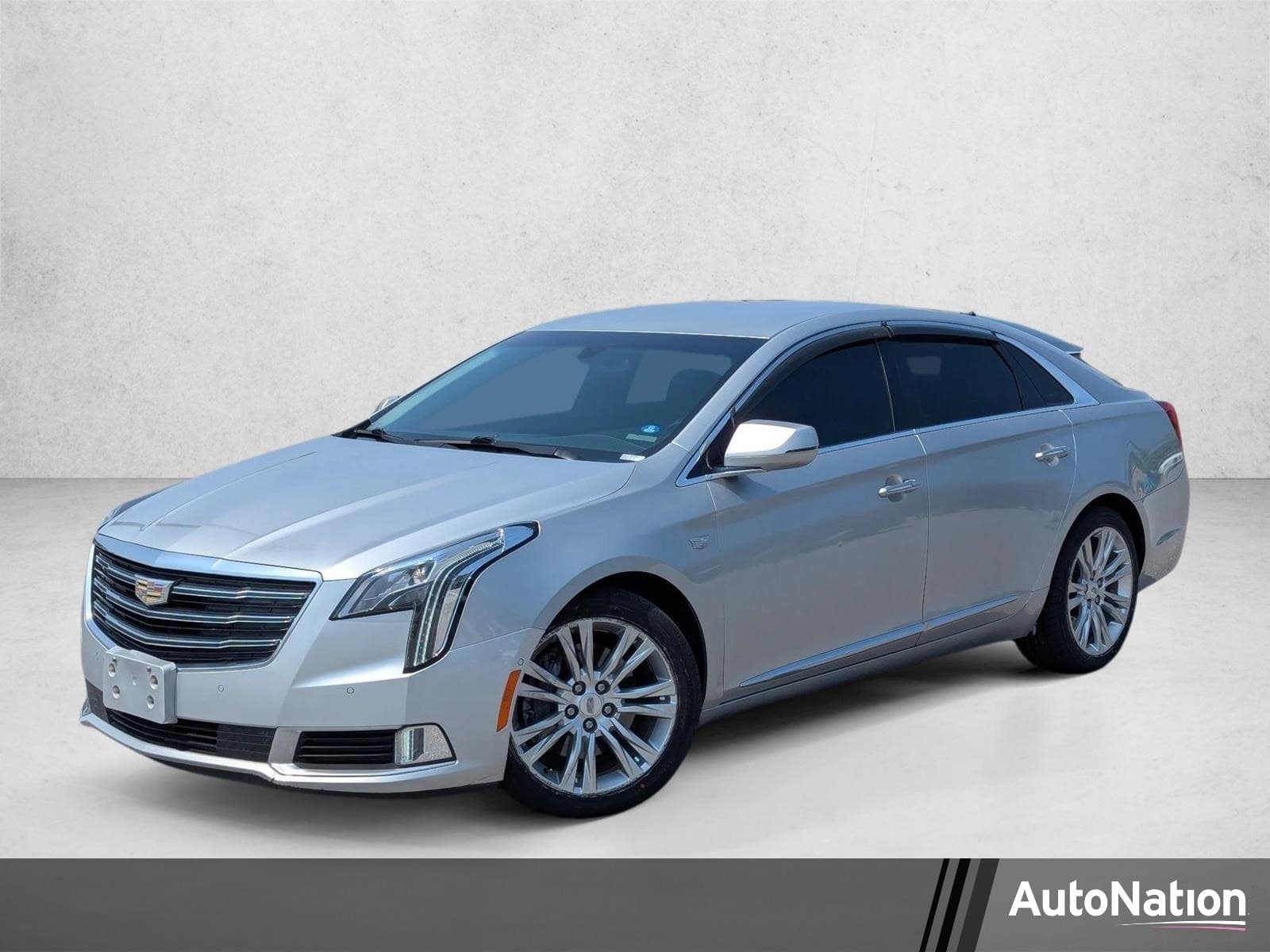 2019 Cadillac XTS Luxury — photo 1 of 30