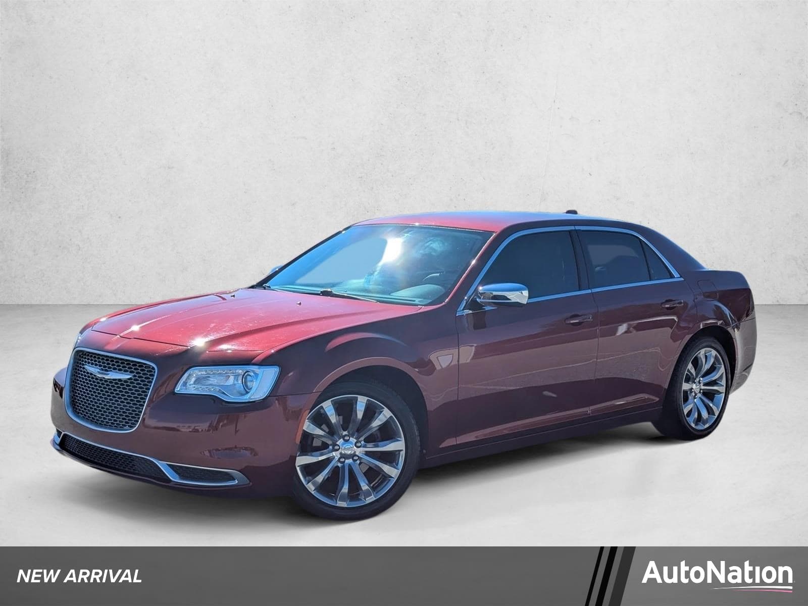 2019 Chrysler 300 Touring — photo 1 of 30