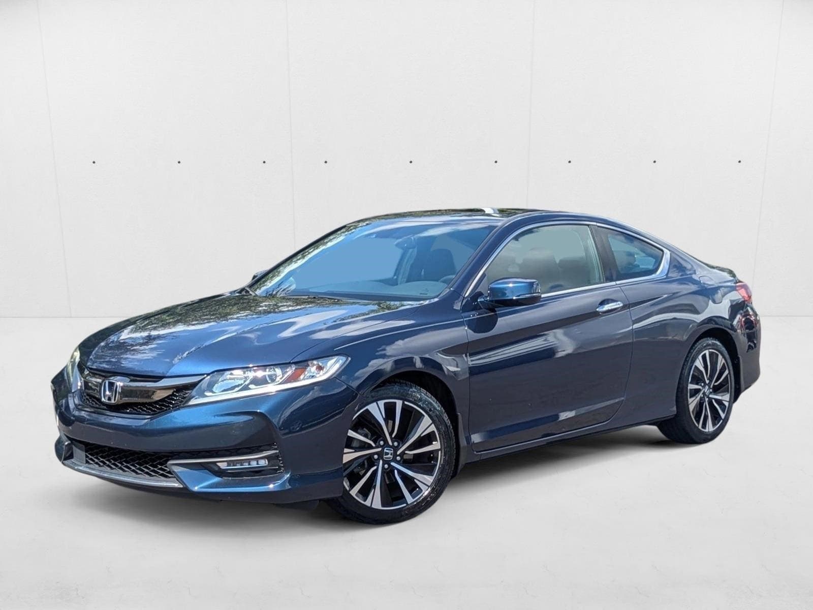 Foto de 2017 Honda Accord EX-L w/Navi & Honda Sensing