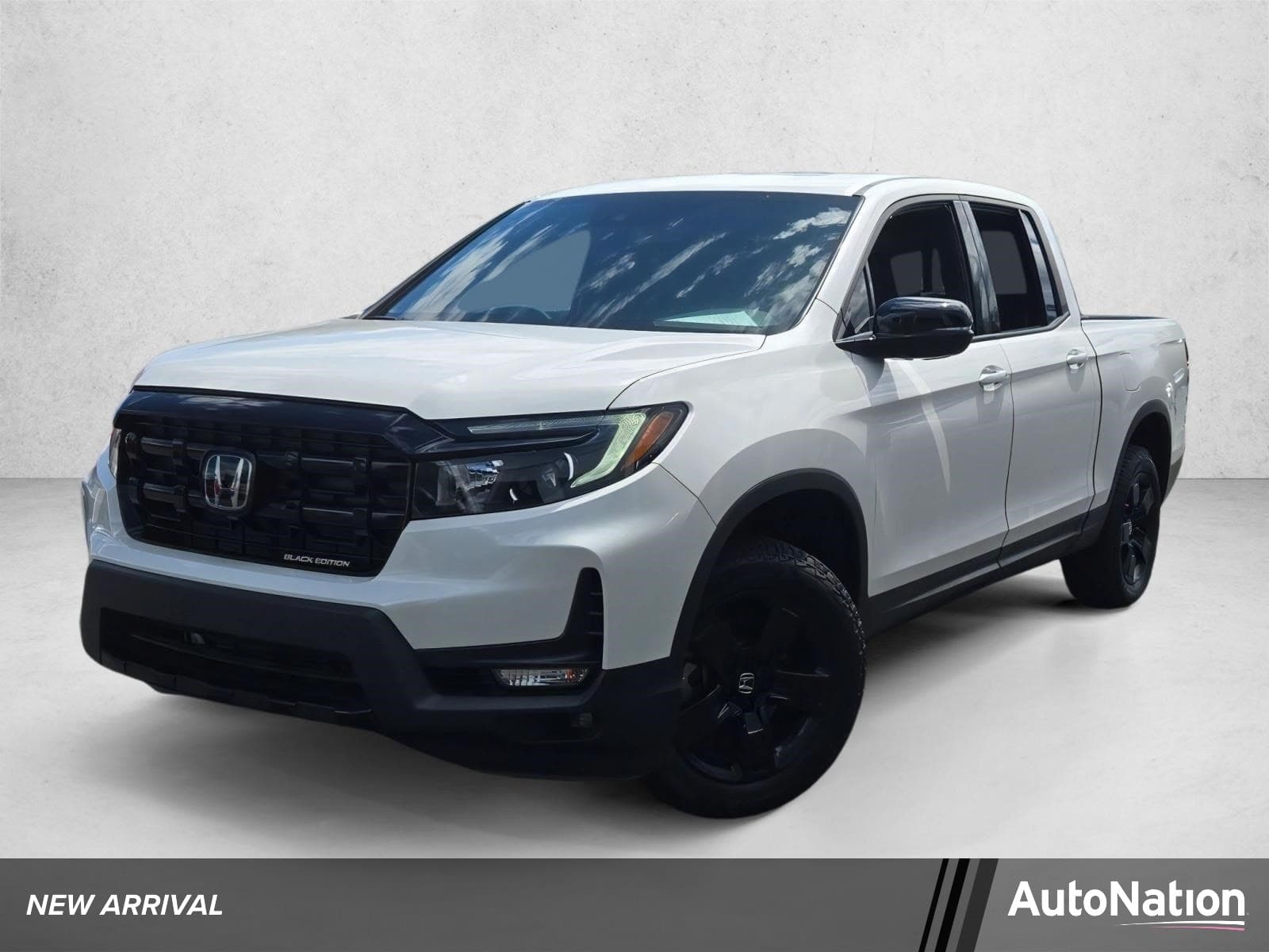 2025 Honda Ridgeline Black Edition — photo 1 of 15