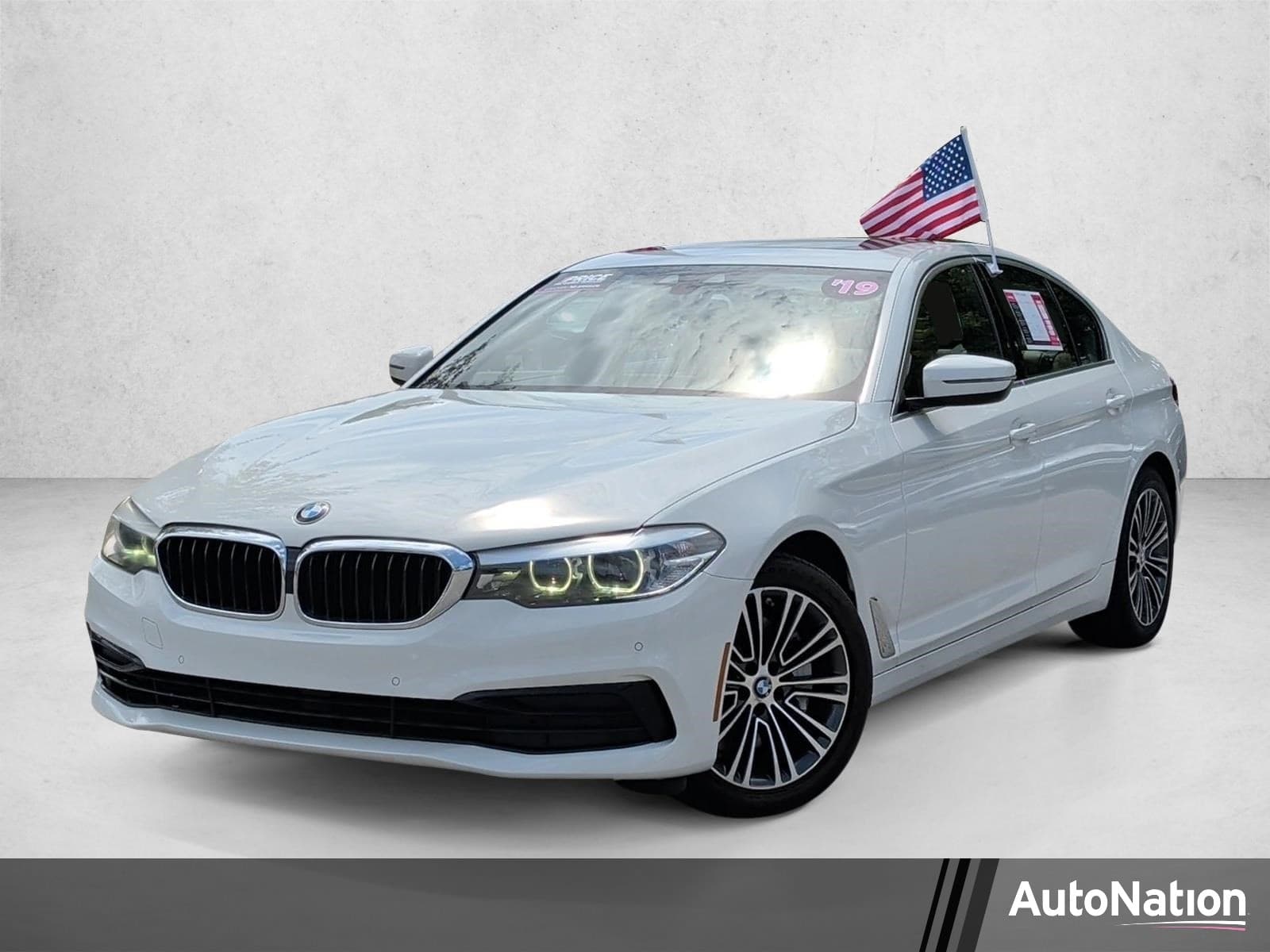 2019 BMW 540i Base — photo 1 of 29
