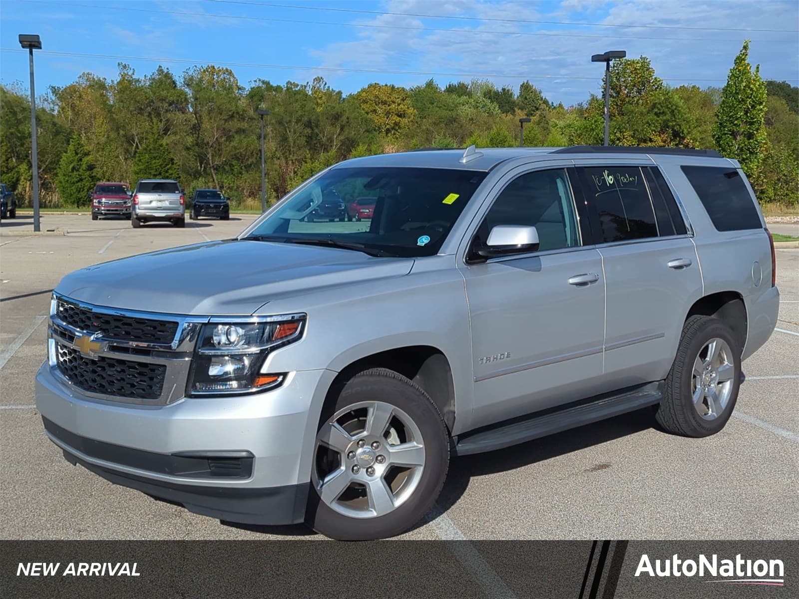 2017 Chevrolet Tahoe LS — photo 1 of 25