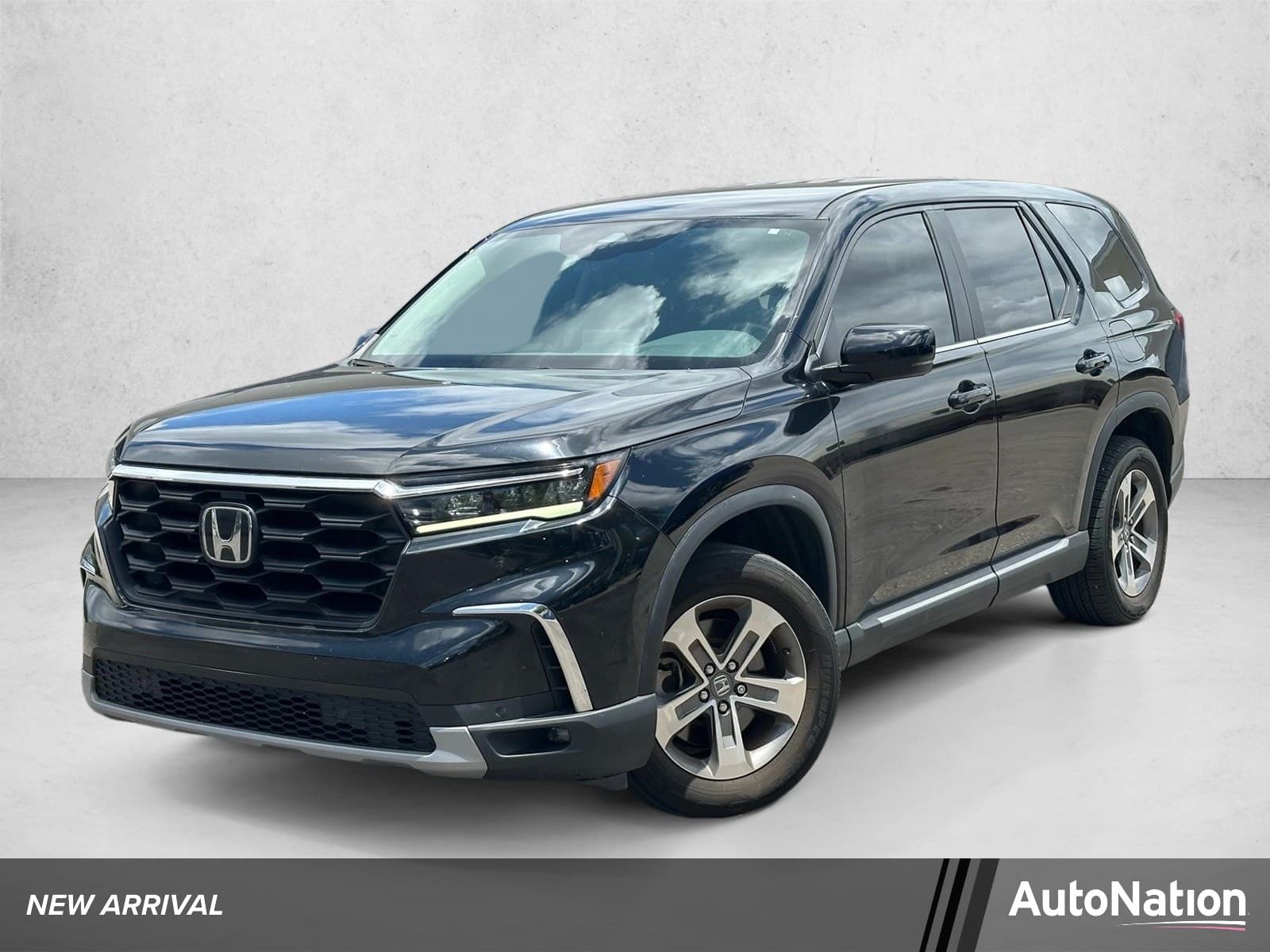 2023 Honda Pilot EX-L 7 Passenger — photo 1 of 30