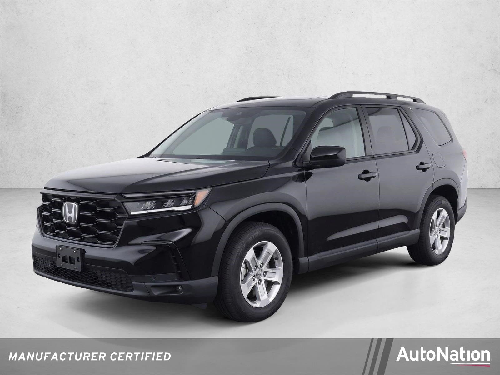 2023 Honda Pilot LX — photo 1 of 29