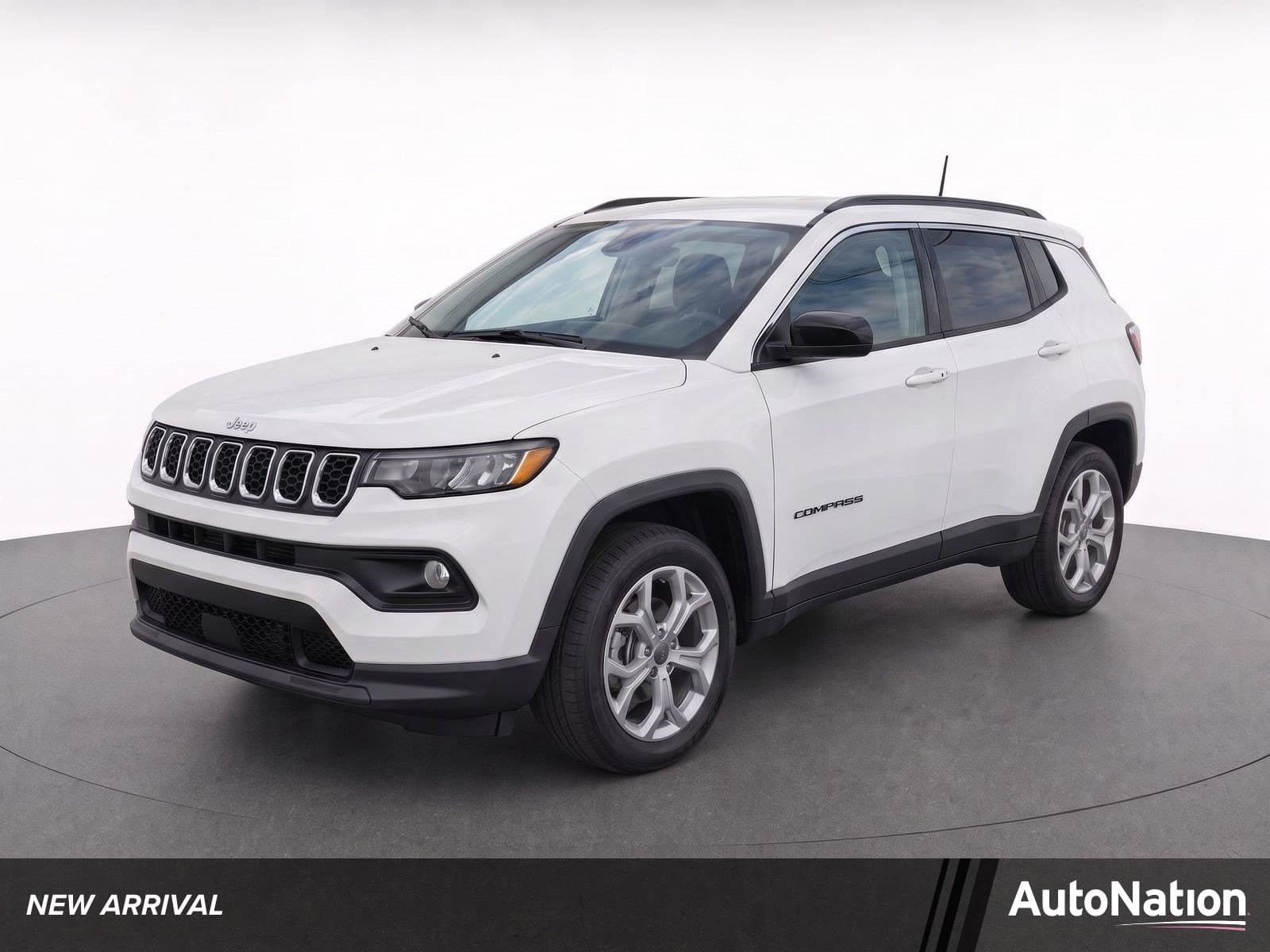 2026 Jeep Compass Latitude — photo 1 of 8