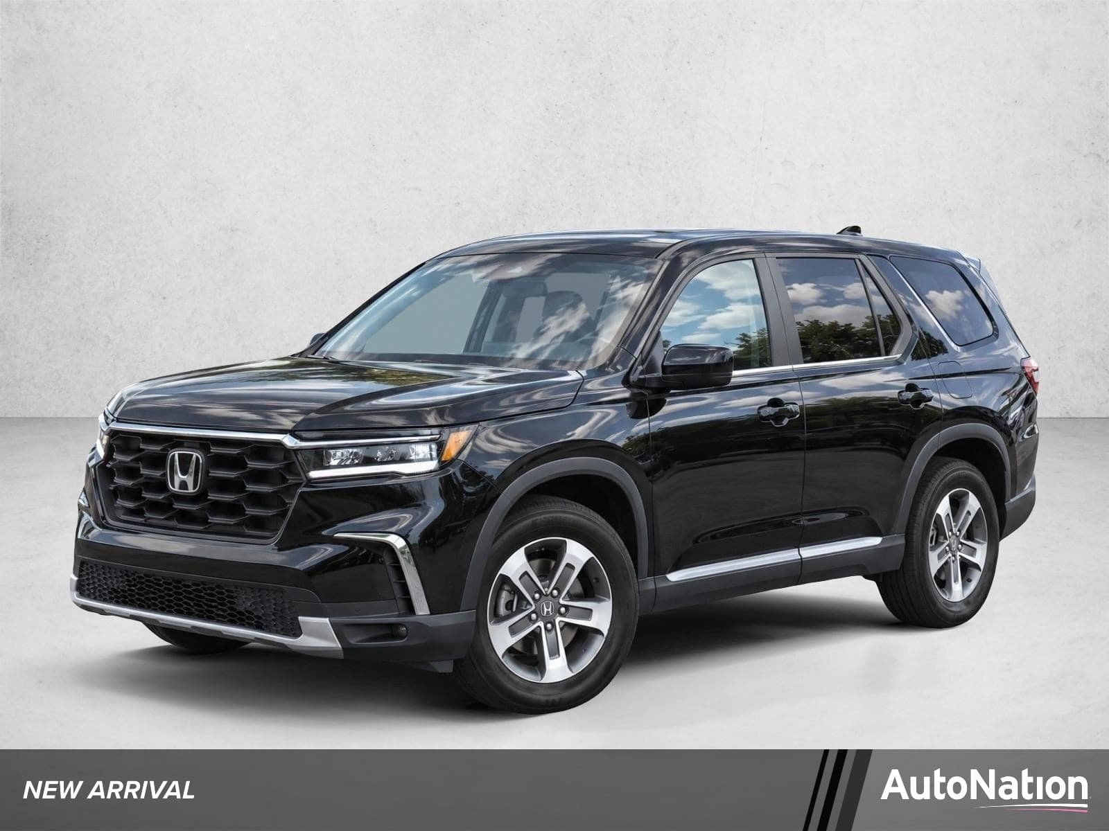 2023 Honda Pilot EX-L 7 Passenger — photo 1 of 8
