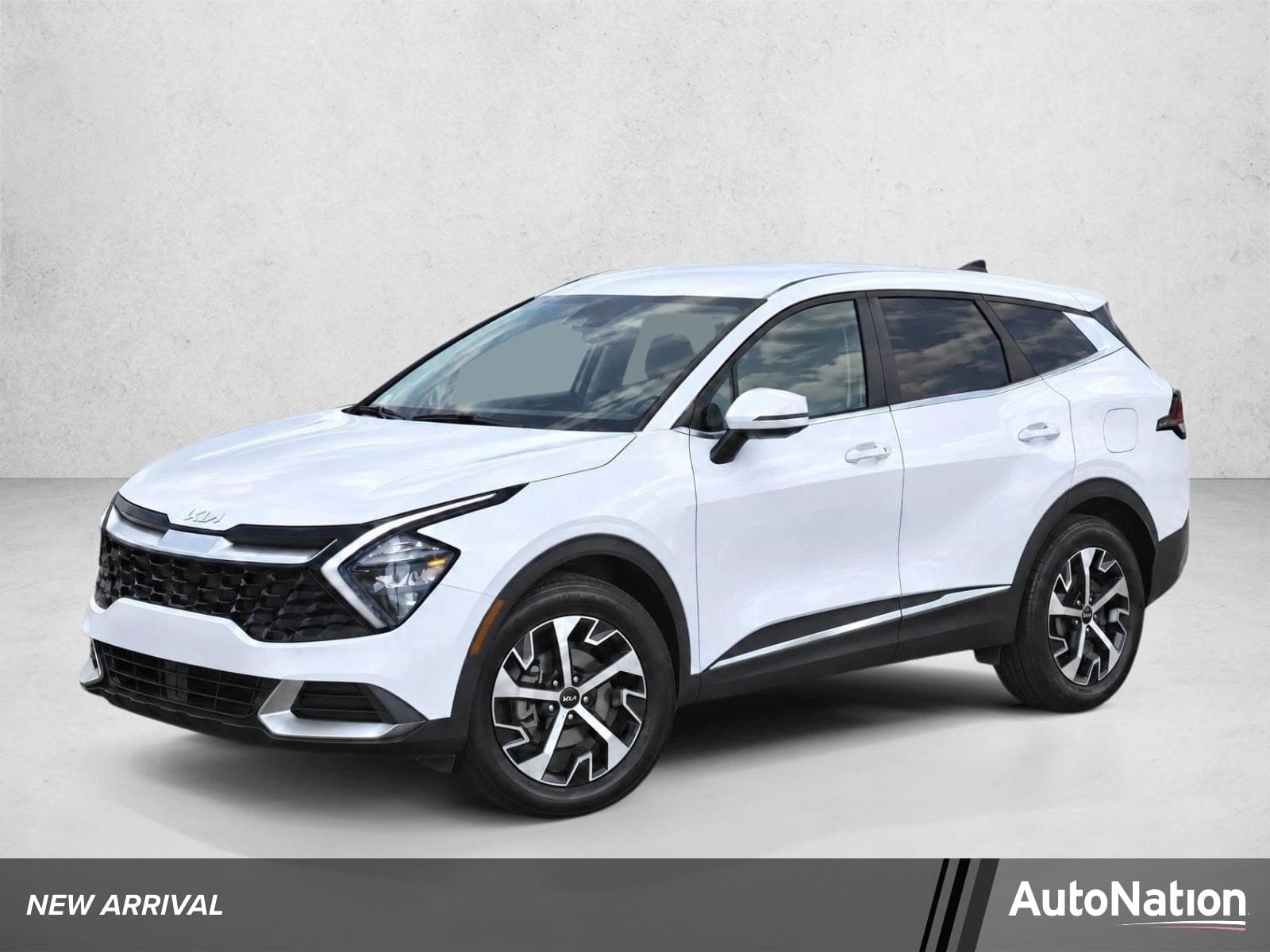 2023 Kia Sportage EX — photo 1 of 30