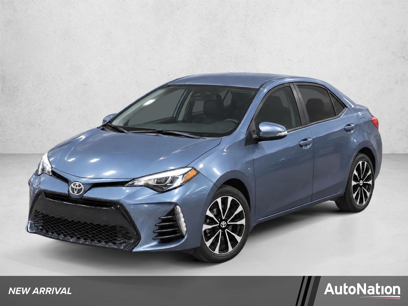 2017 Toyota Corolla SE — photo 1 of 30