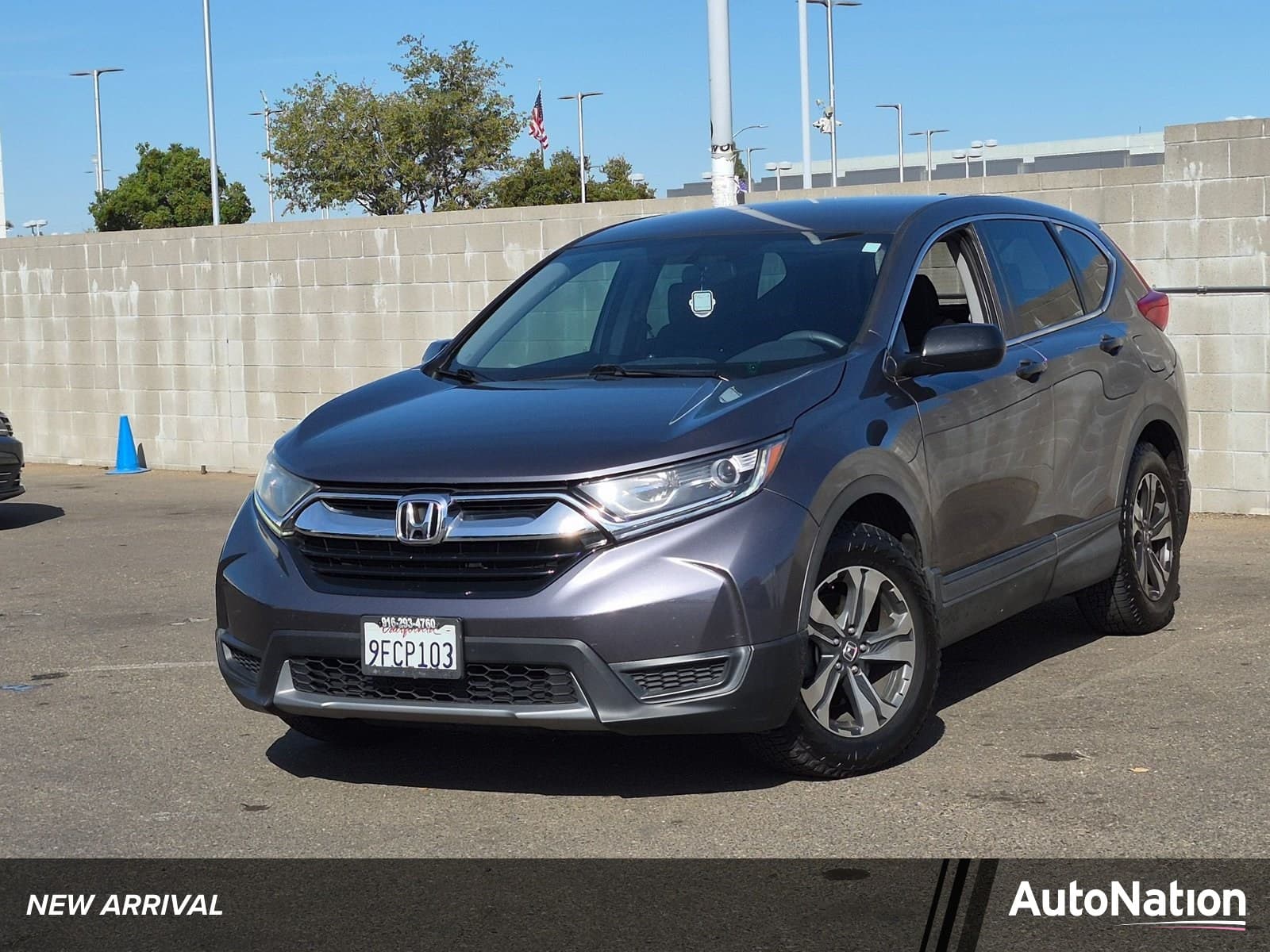 2018 Honda CR-V LX — photo 1 of 18