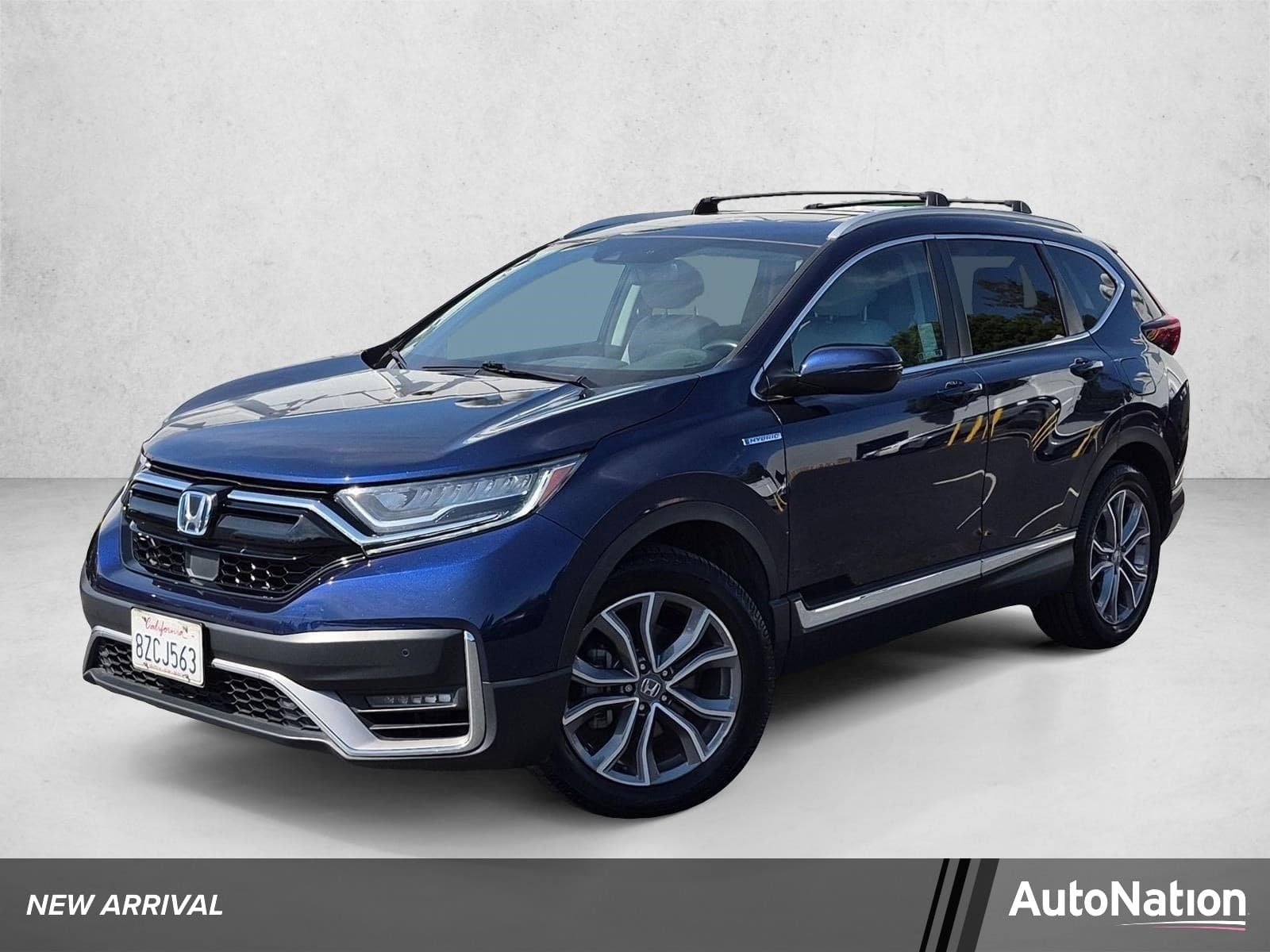 2022 Honda CR-V Hybrid Touring — photo 1 of 26