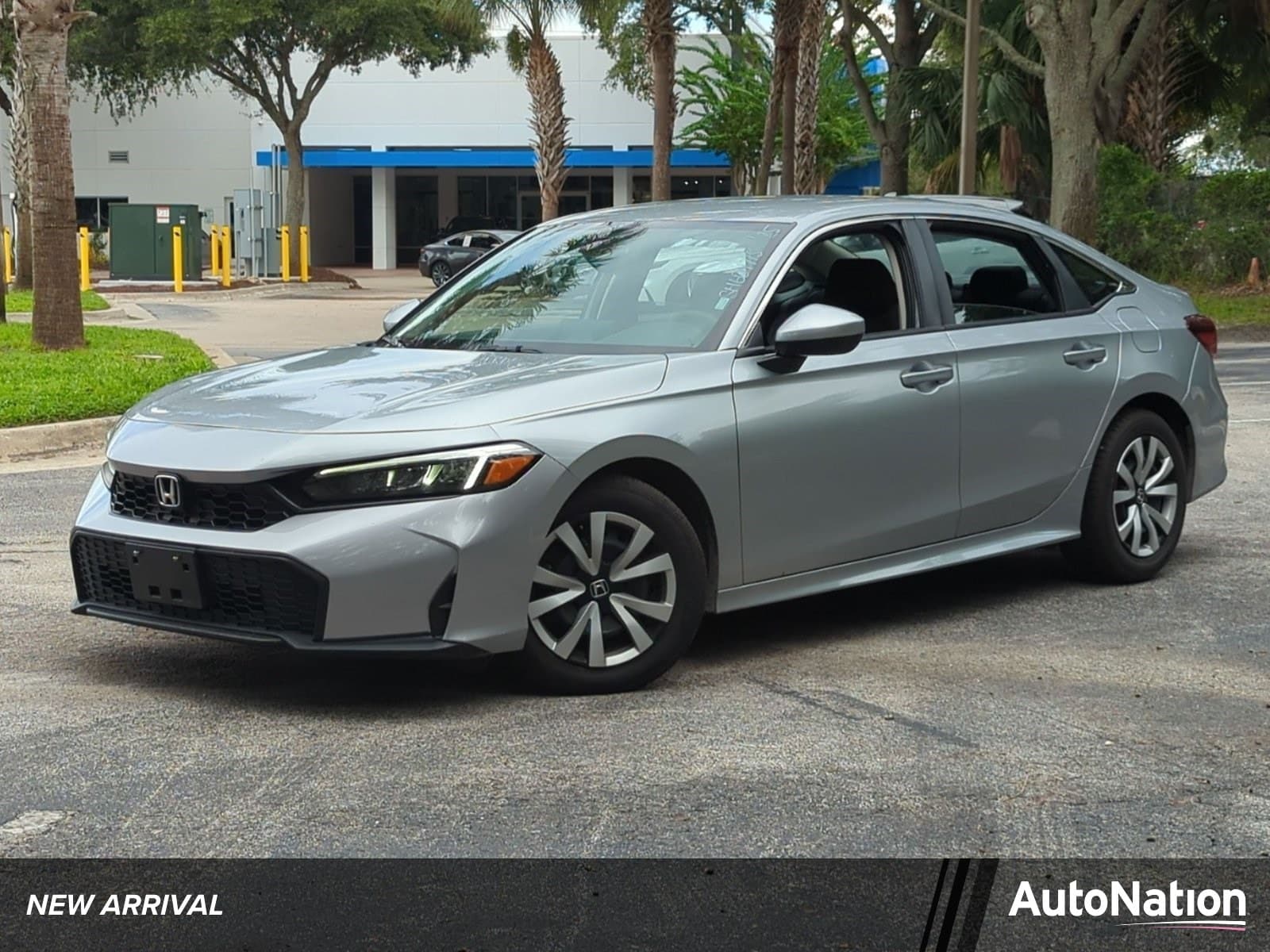 2025 Honda Civic Sedan LX — photo 1 of 15