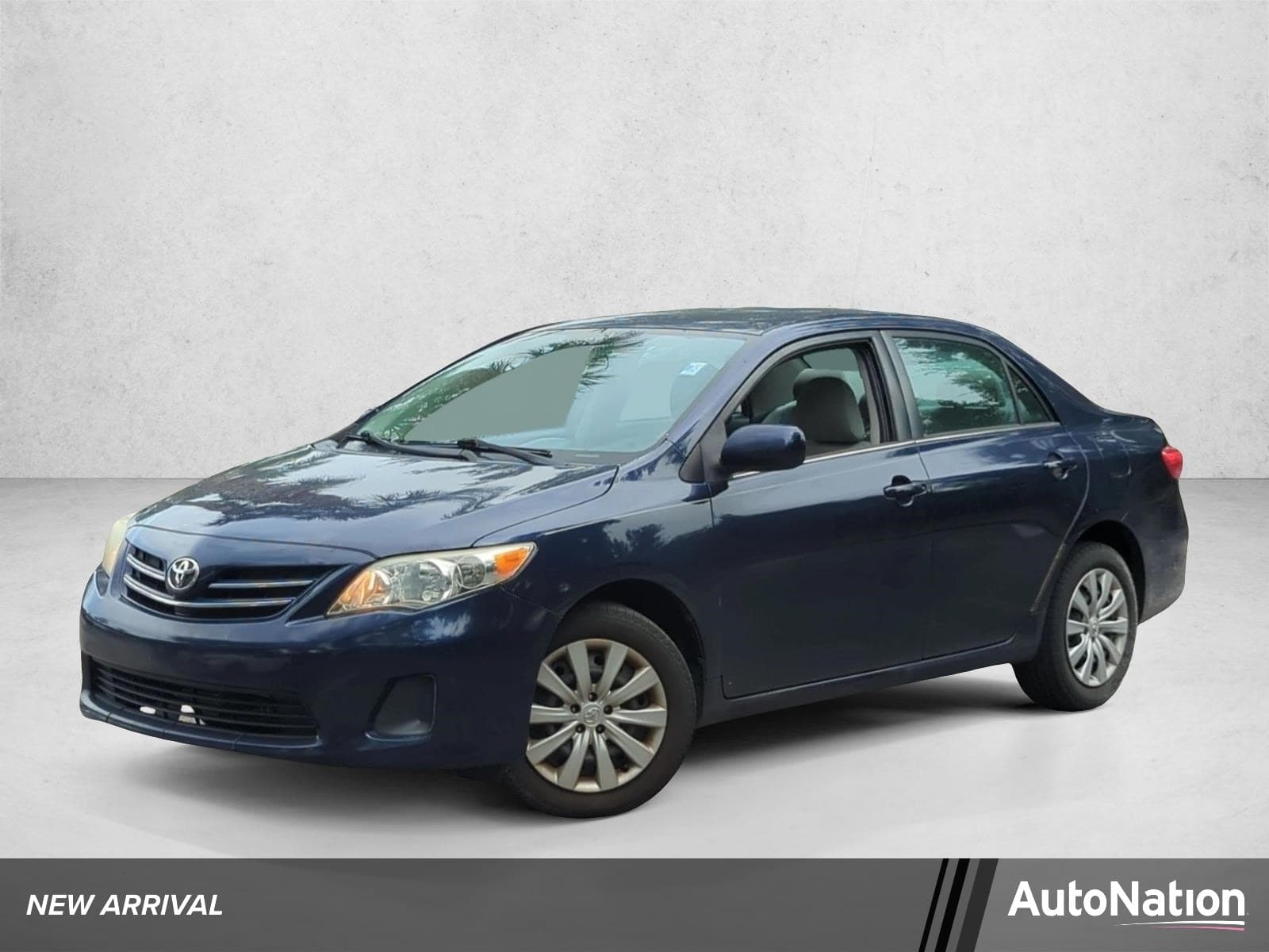 2013 Toyota Corolla LE — photo 1 of 15