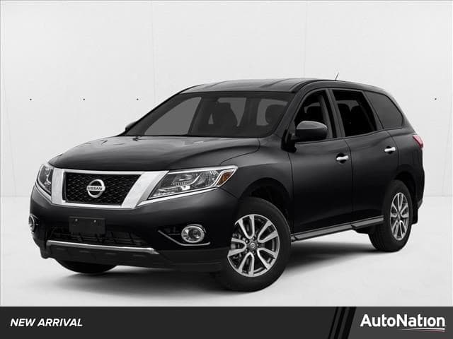 2016 Nissan Pathfinder S — photo 1 of 15