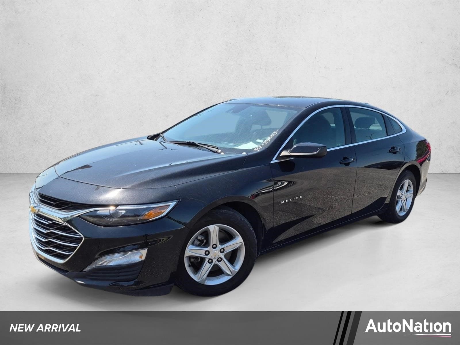 2024 Chevrolet Malibu LT — photo 1 of 16