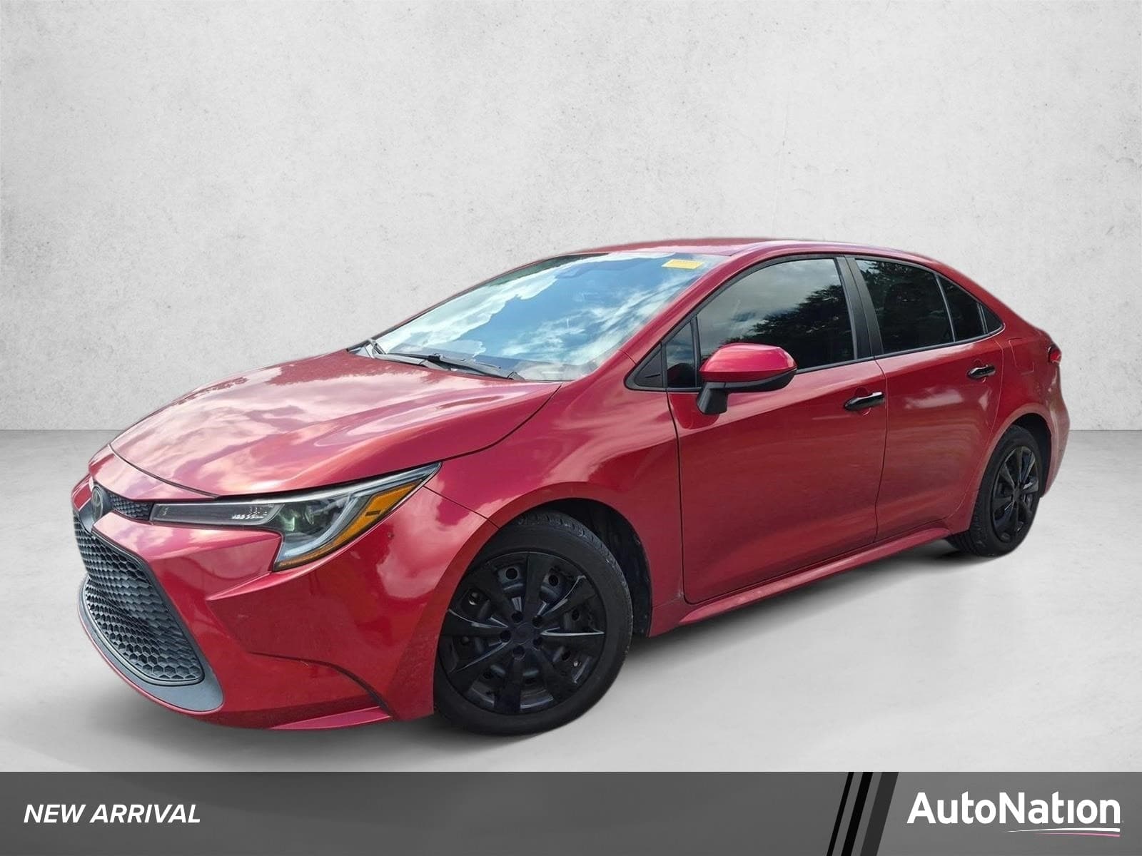 2020 Toyota Corolla LE — photo 1 of 16