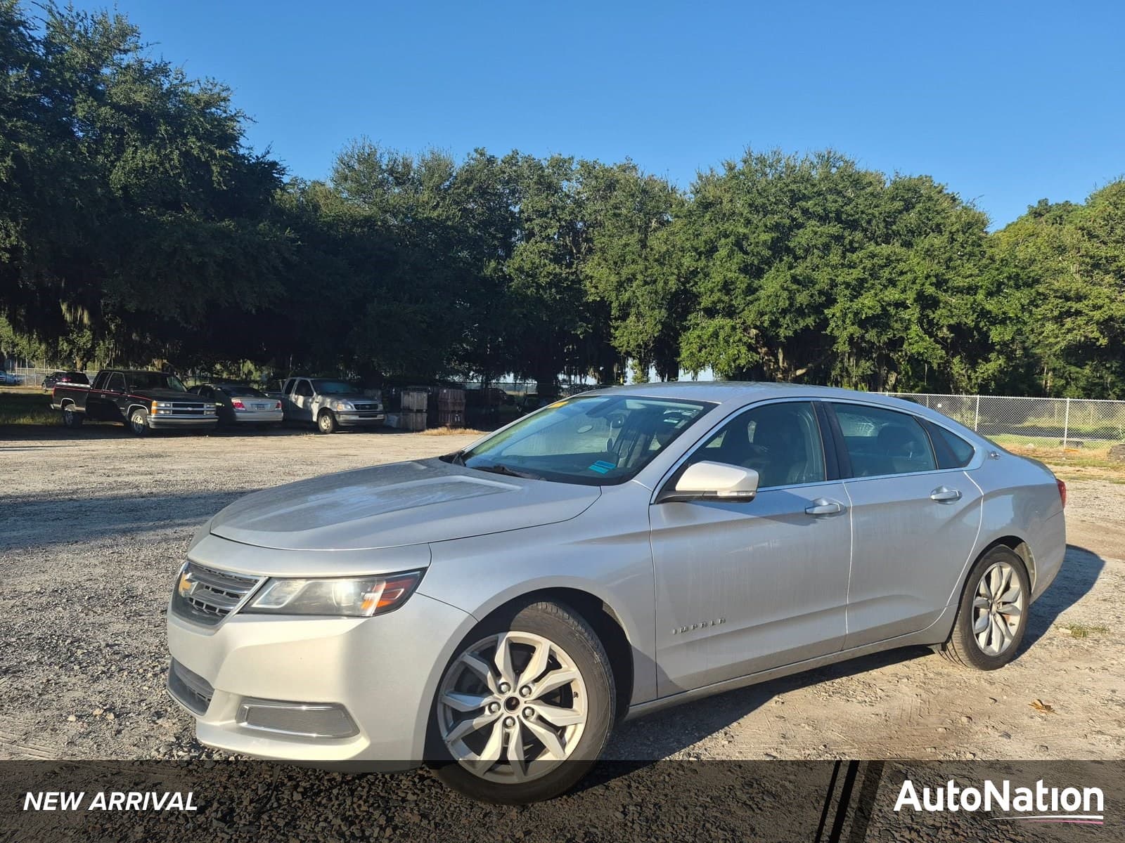 2016 Chevrolet Impala LT — photo 1 of 14