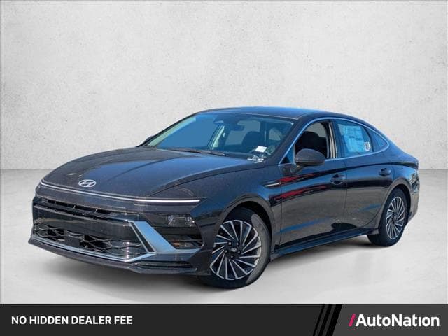 2025 Hyundai Sonata Hybrid SEL — photo 1 of 17